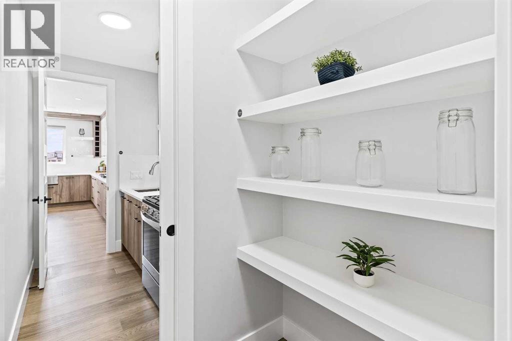 61 Sunvalley View, Cochrane, Alberta  T4C 3H1 - Photo 21 - A2274514