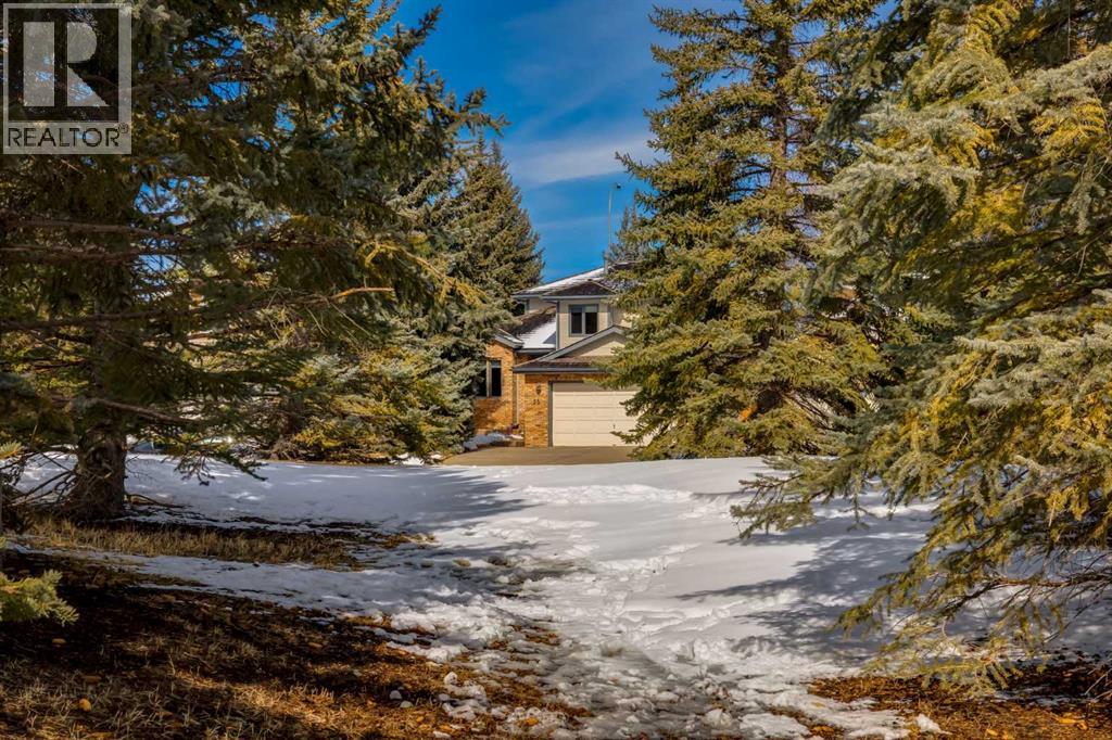 55 Oakmount Court Sw, Calgary, Alberta  T2V 5B9 - Photo 2 - A2297656