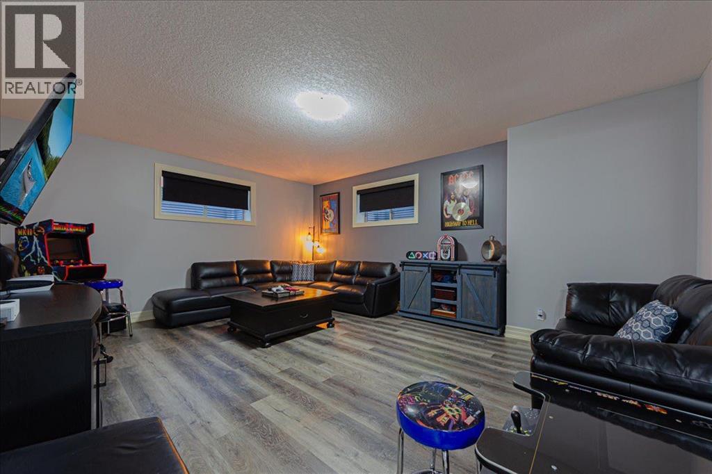 115 Montclair Place, Rural Rocky View County, Alberta  T4C 0A7 - Photo 26 - A2299384