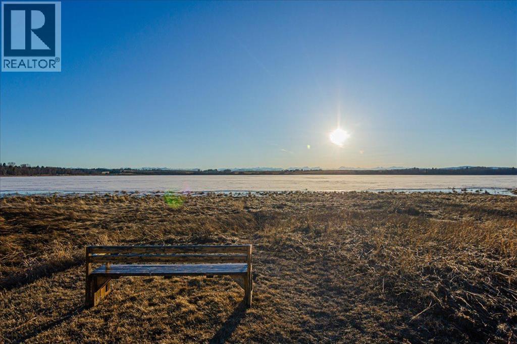 115 Montclair Place, Rural Rocky View County, Alberta  T4C 0A7 - Photo 39 - A2299384