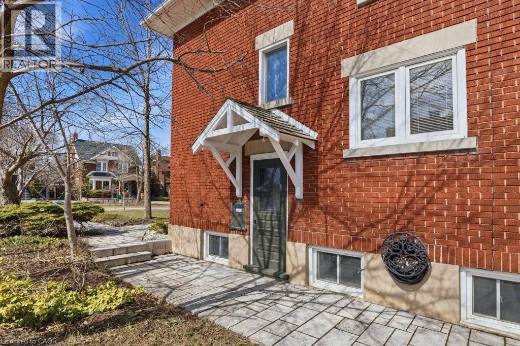 859 Queen's Boulevard, Kitchener, Ontario  N2M 1A6 - Photo 27 - 40817769