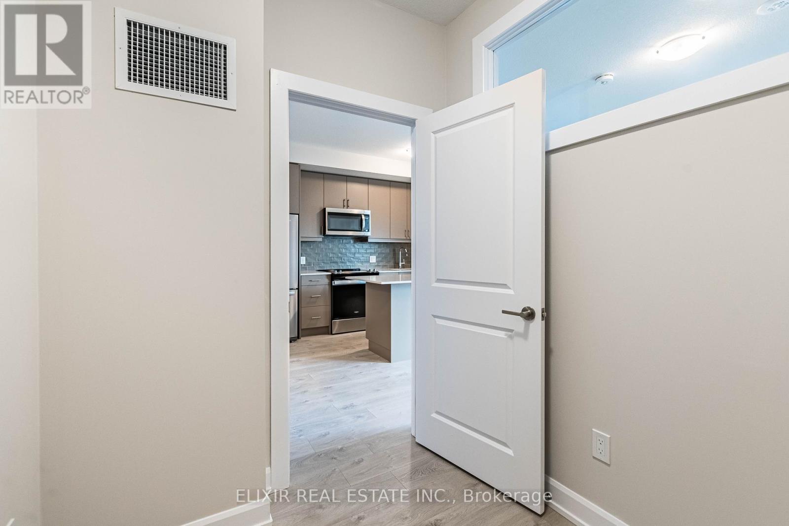 601 - 3220 William Coltson Avenue, Oakville, Ontario  L6H 7X9 - Photo 16 - W12987424