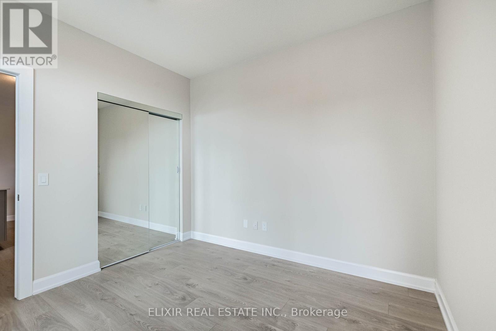 601 - 3220 William Coltson Avenue, Oakville, Ontario  L6H 7X9 - Photo 19 - W12987424