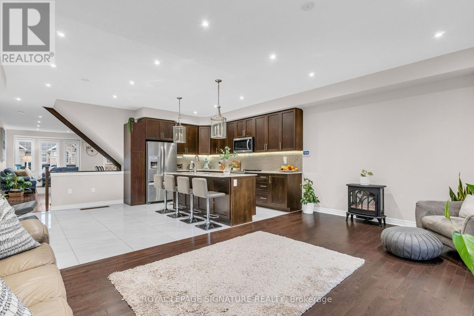 21 Fresnel Road S, Brampton, Ontario  L7A 4Z2 - Photo 10 - W12987438