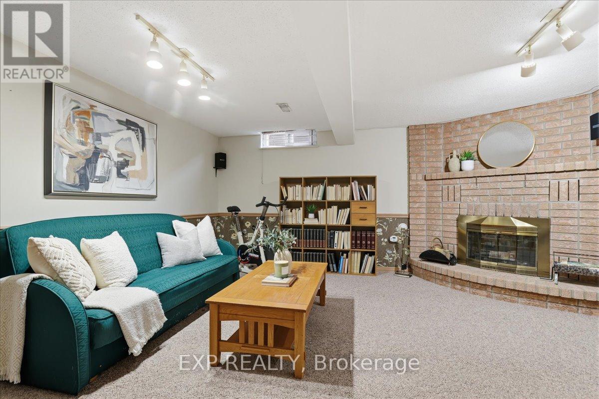 56 Rushbrook Drive, Kitchener, Ontario  N2E 3C9 - Photo 23 - X12987402