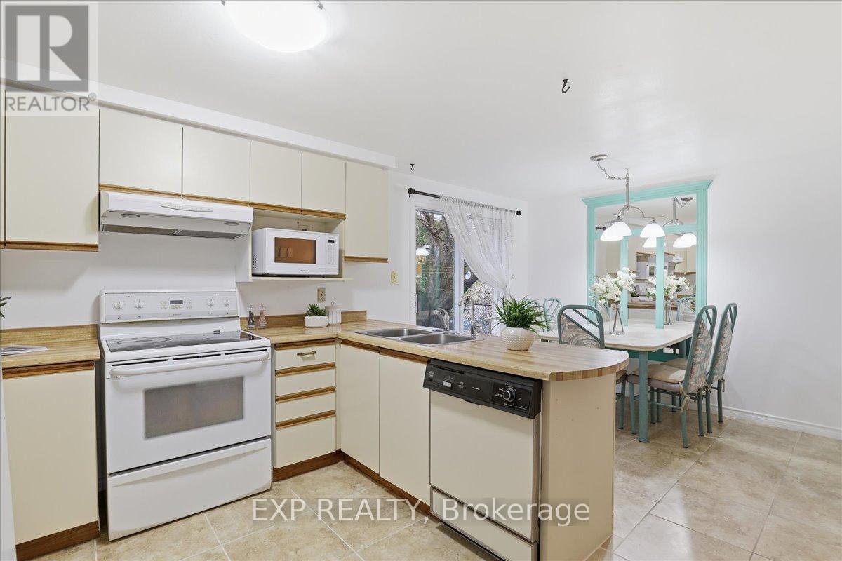 56 Rushbrook Drive, Kitchener, Ontario  N2E 3C9 - Photo 8 - X12987402