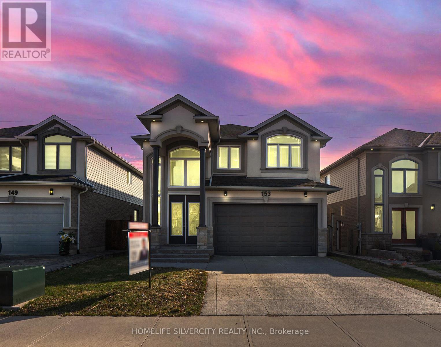 153 MEDICI LANE, Hamilton, Ontario