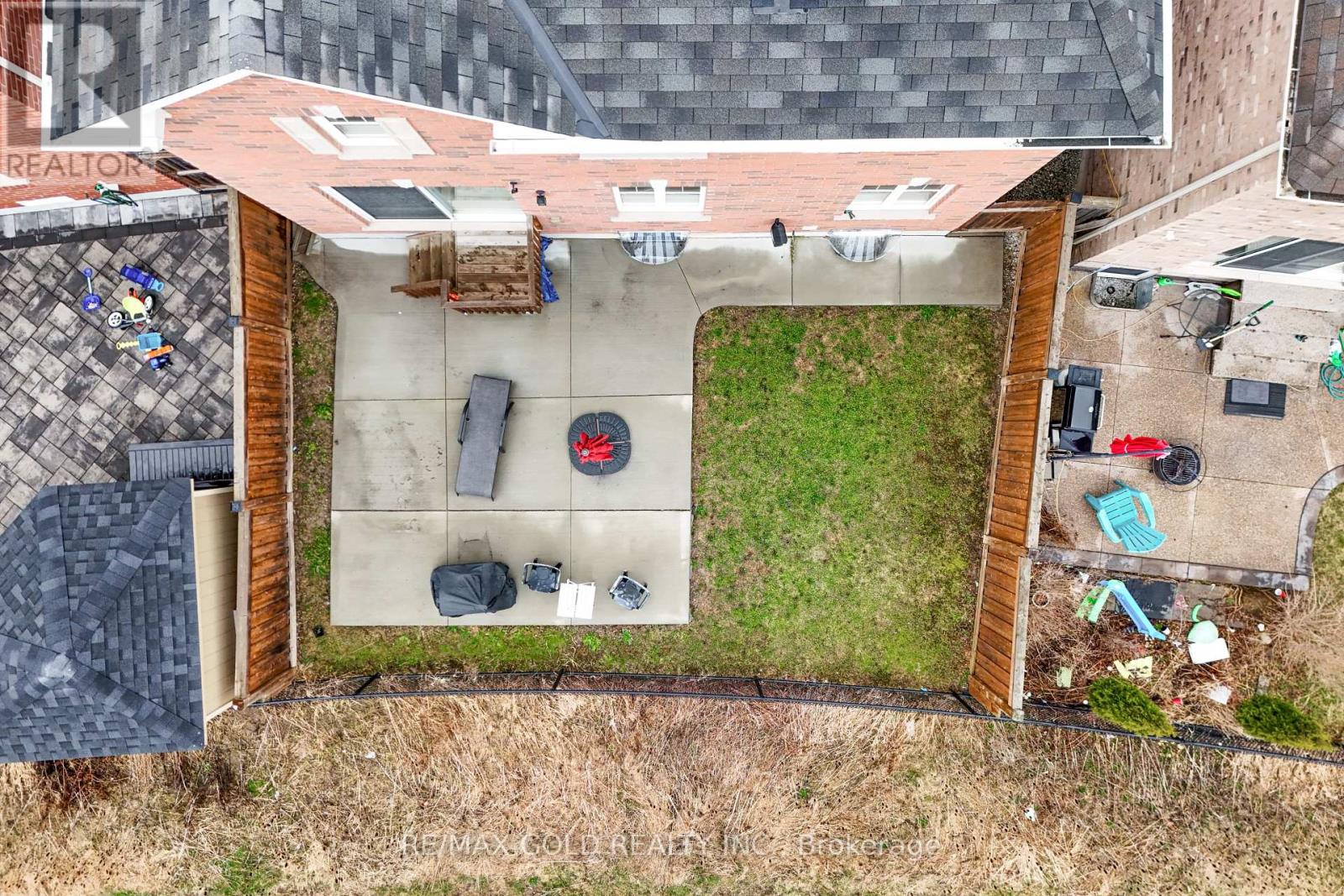 38 Leadenhall Road, Brampton, Ontario  L7A 4G3 - Photo 30 - W12970886