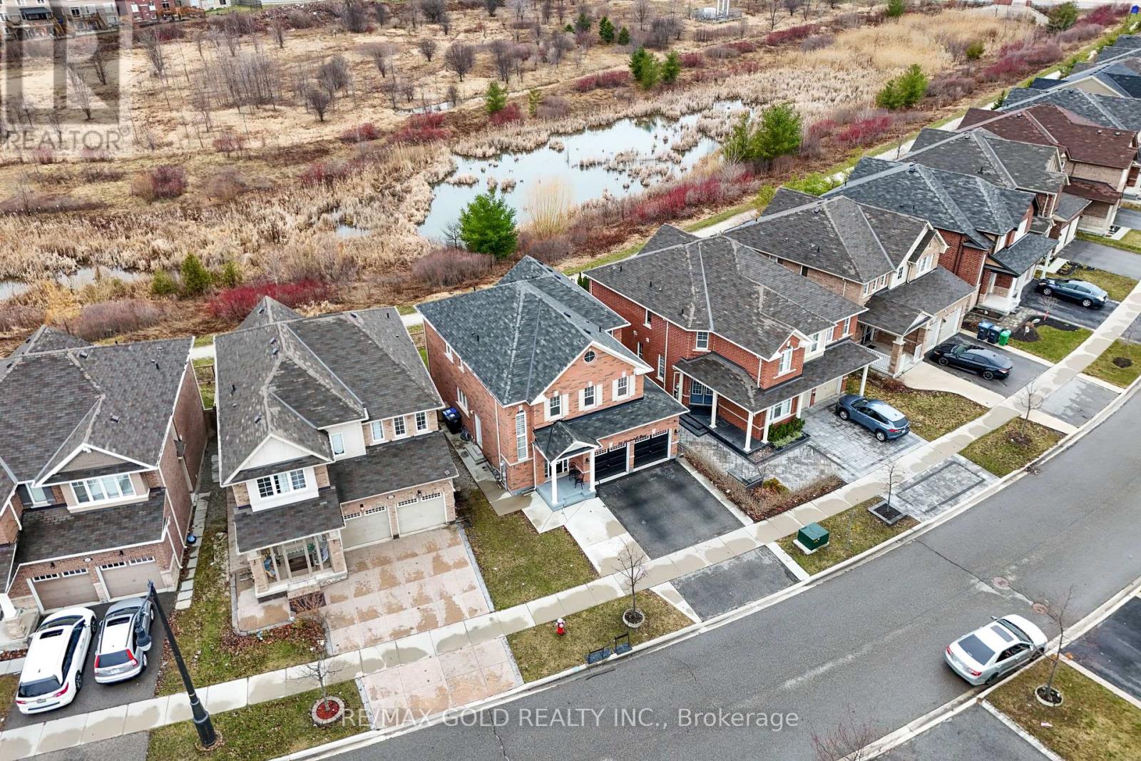 38 Leadenhall Road, Brampton, Ontario  L7A 4G3 - Photo 32 - W12970886