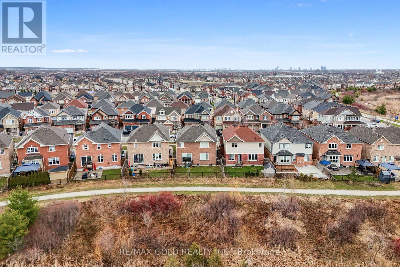 38 Leadenhall Road, Brampton, Ontario  L7A 4G3 - Photo 33 - W12970886