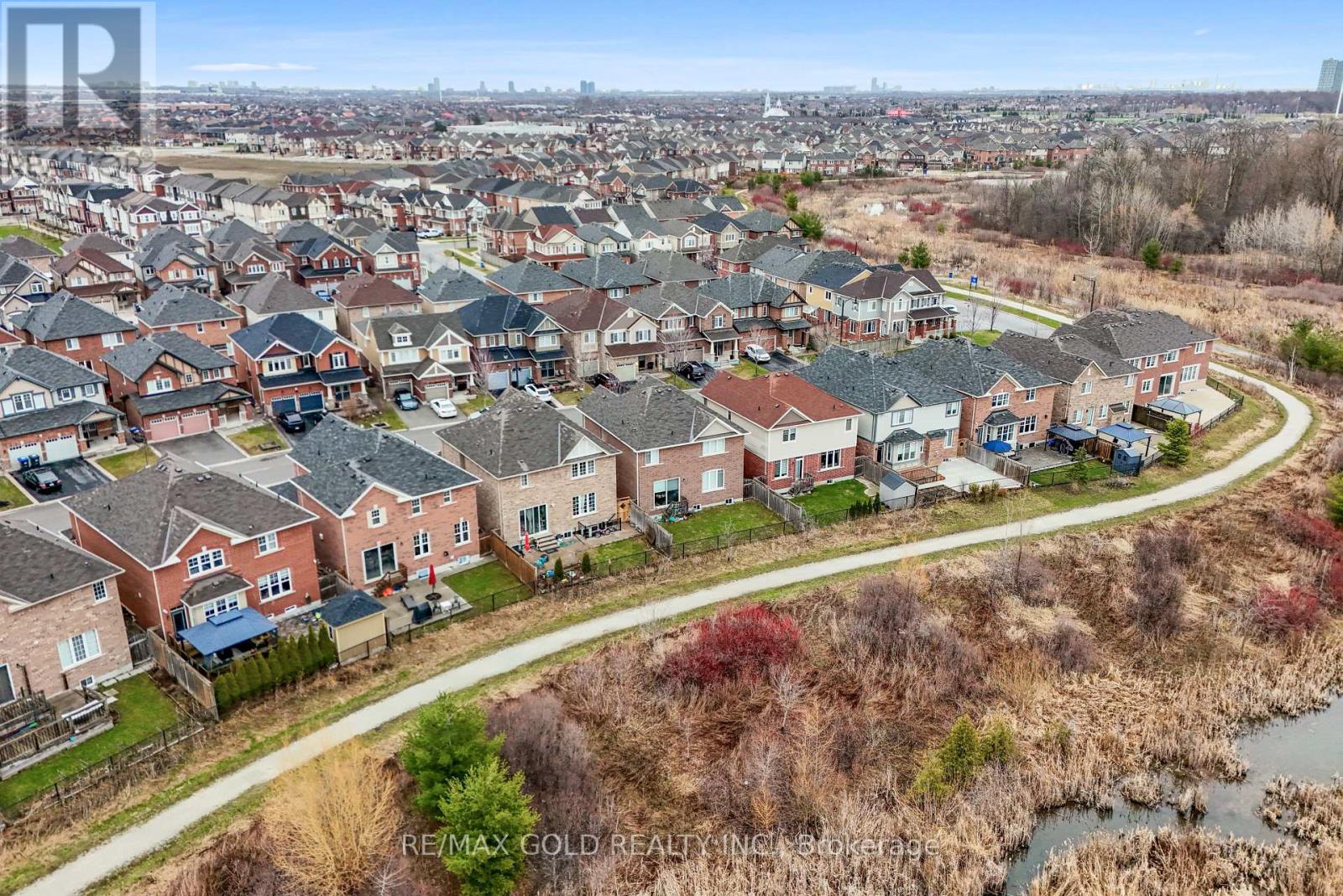 38 Leadenhall Road, Brampton, Ontario  L7A 4G3 - Photo 34 - W12970886