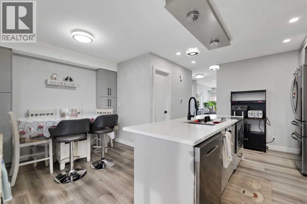 313 Falwood Way NE, Calgary, Alberta  T3J 1A9 - Photo 11 - A2287837