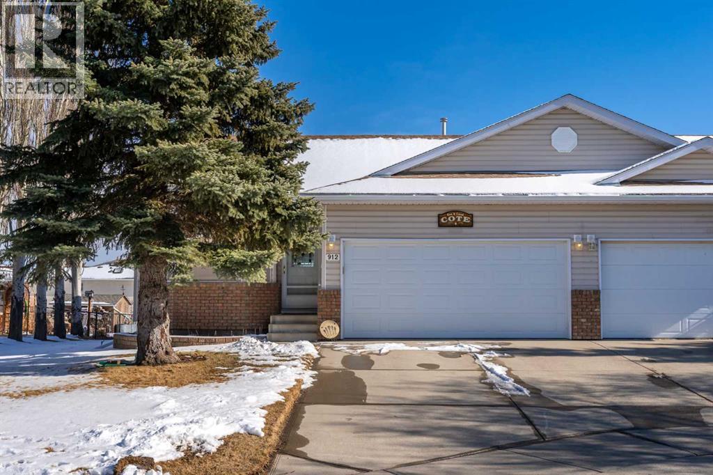 912 Riverside Drive Nw, High River, Alberta  T1V 1S3 - Photo 1 - A2292358