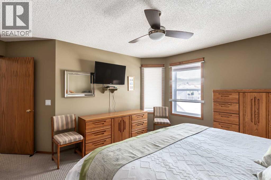 912 Riverside Drive Nw, High River, Alberta  T1V 1S3 - Photo 11 - A2292358