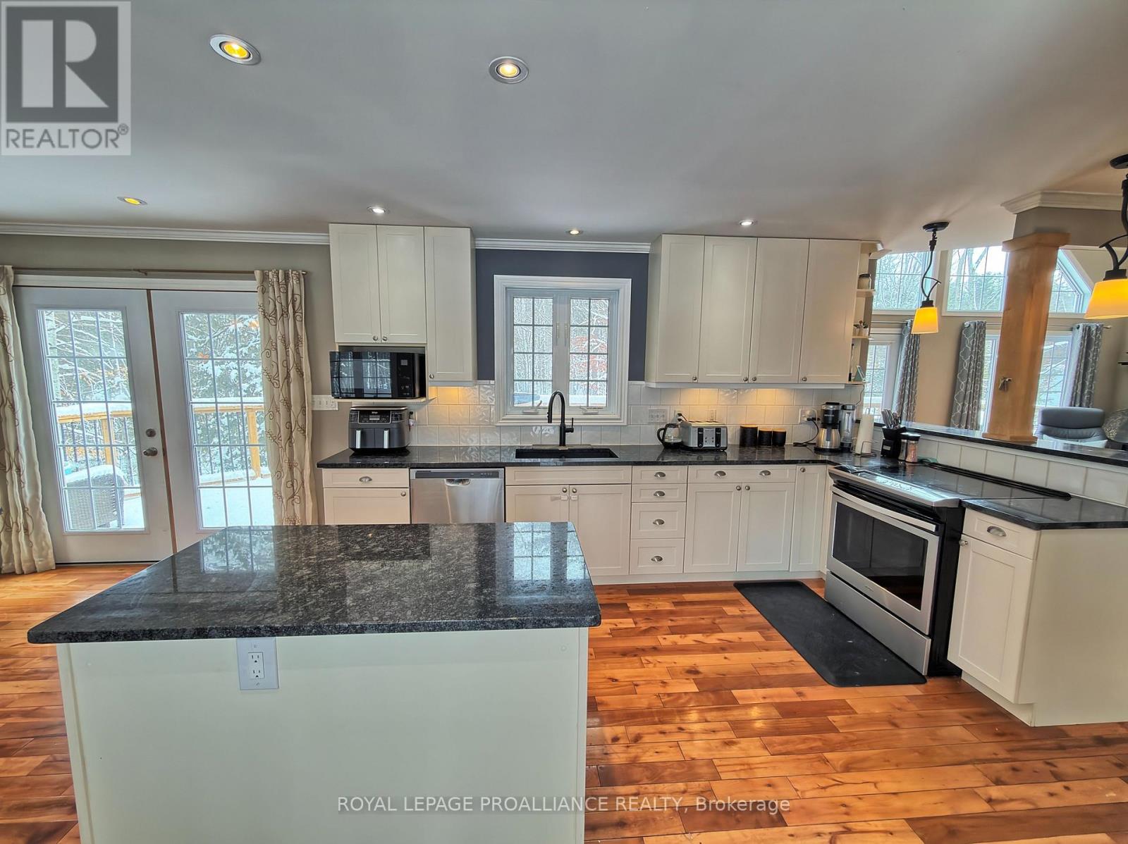 272 Belmont 3rd Line, Havelock-Belmont-Methuen (Belmont-Methuen), Ontario  K0L 1Z0 - Photo 12 - X12895674