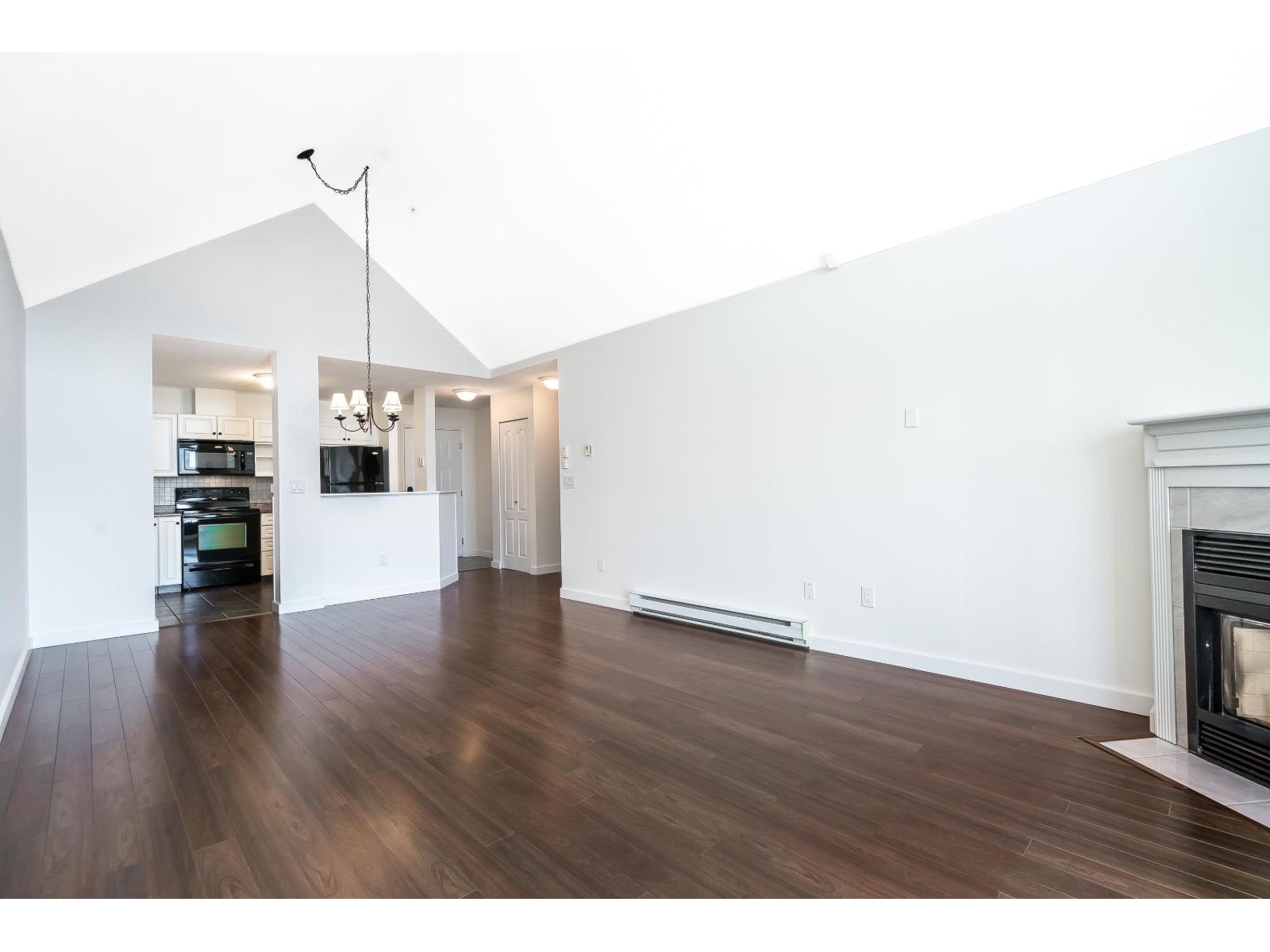 401 45520 Knight Road, Sardis West Vedder, Chilliwack, British Columbia  V2R 3Z2 - Photo 9 - R3107208