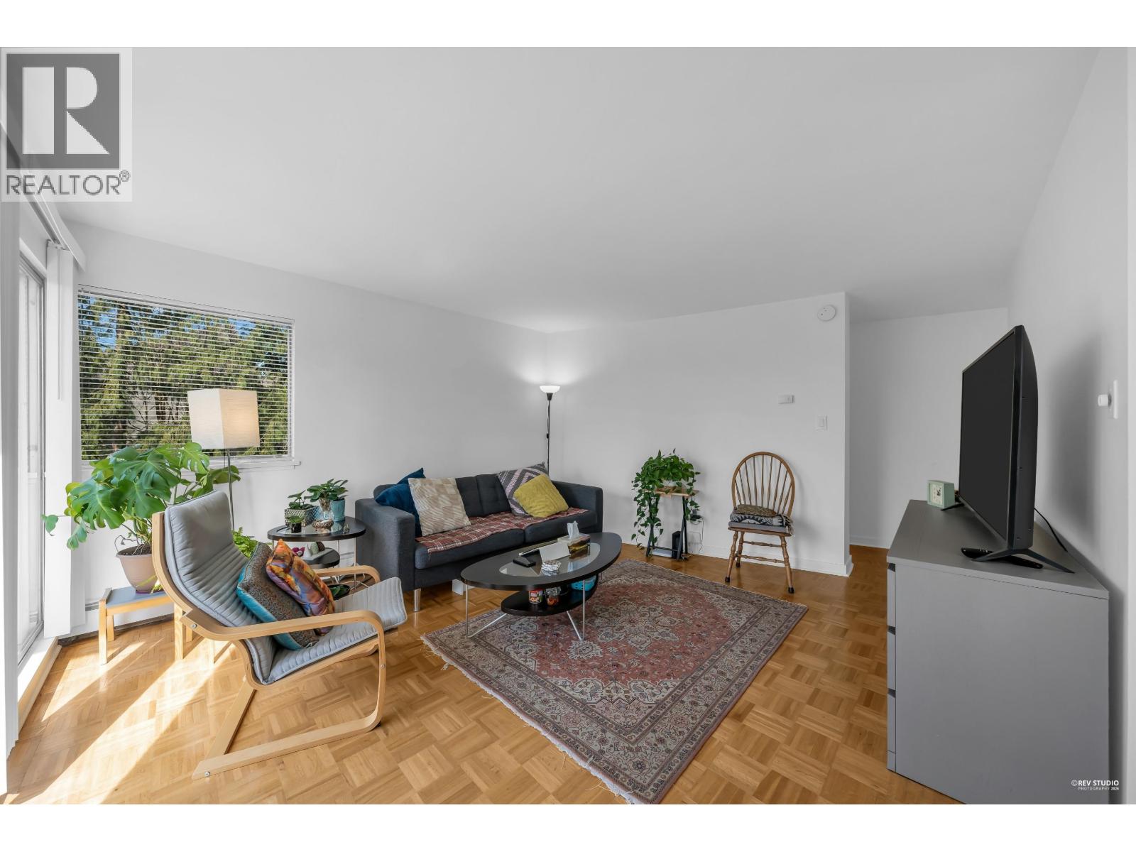 404 1930 Marine Drive, West Vancouver, British Columbia  V7V 1J8 - Photo 6 - R3109903