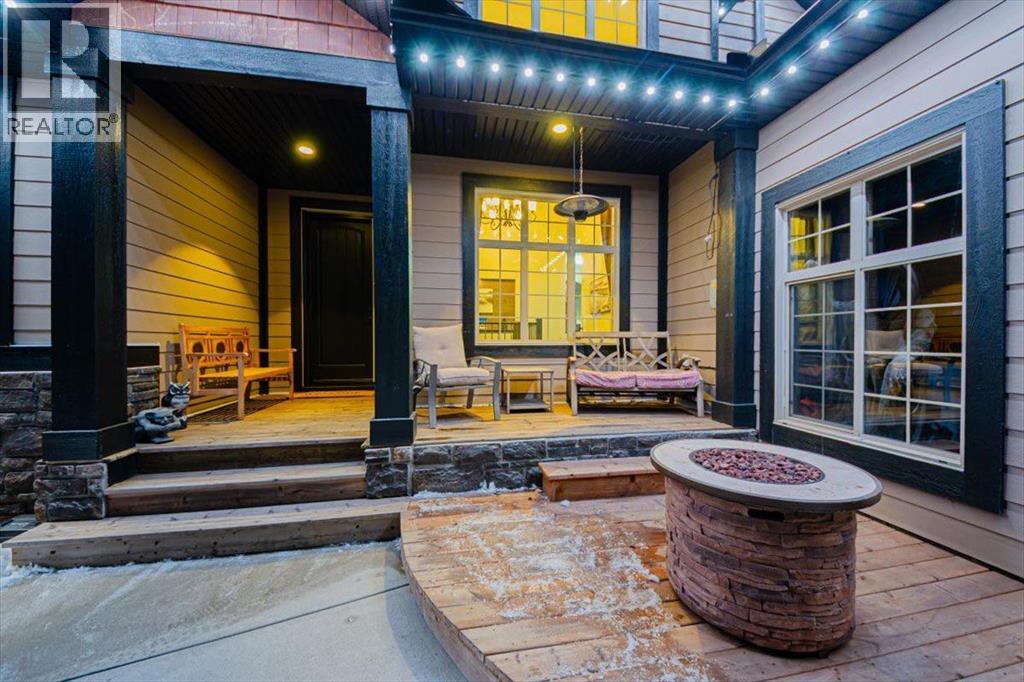 115 Montclair Place, Rural Rocky View County, Alberta  T4C 0A7 - Photo 3 - A2299384