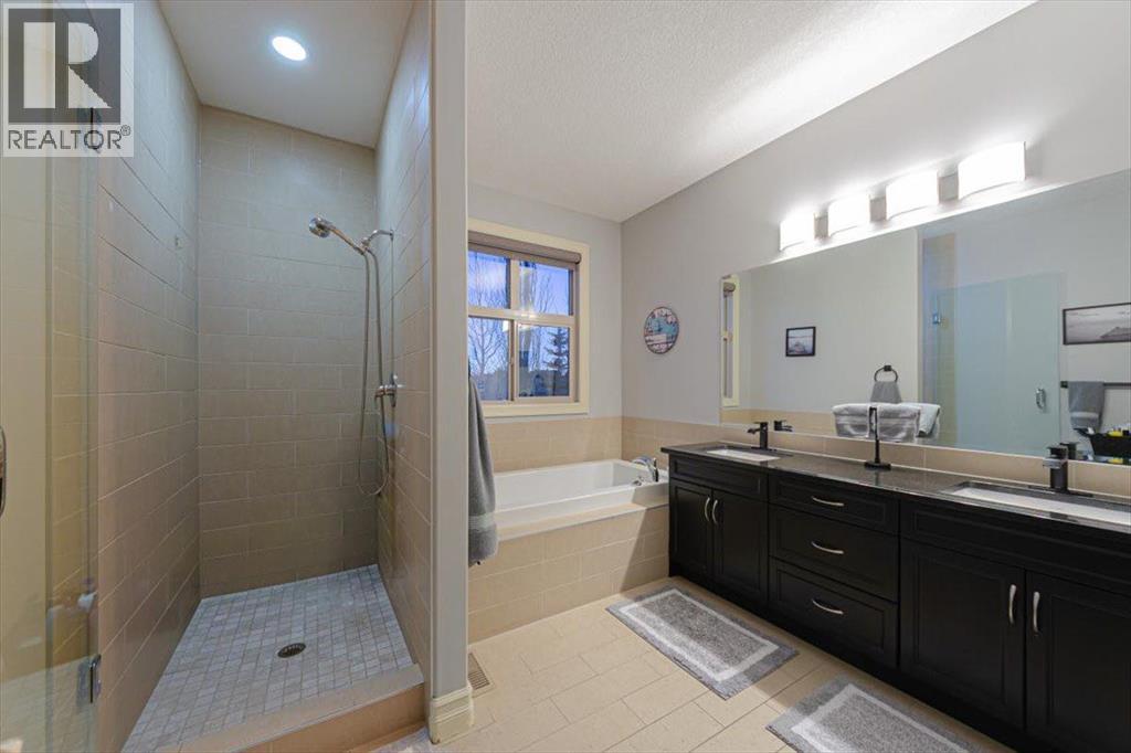 115 Montclair Place, Rural Rocky View County, Alberta  T4C 0A7 - Photo 22 - A2299384