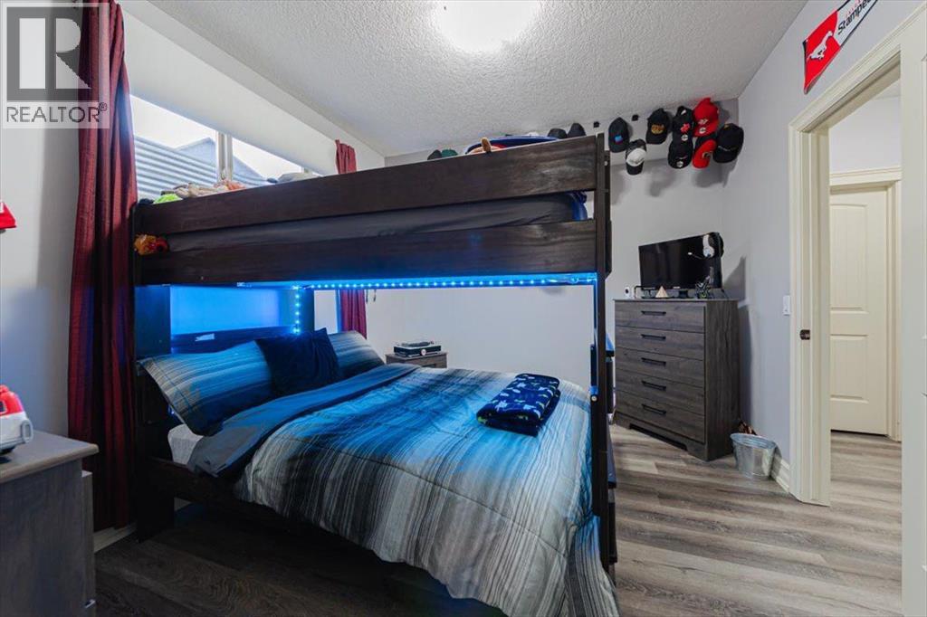 115 Montclair Place, Rural Rocky View County, Alberta  T4C 0A7 - Photo 30 - A2299384