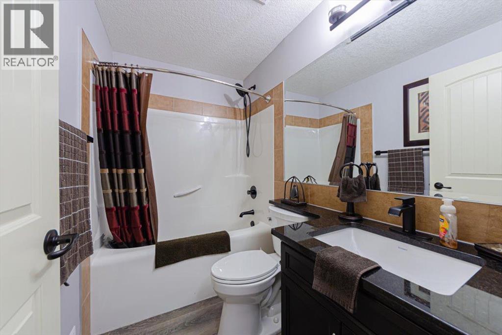 115 Montclair Place, Rural Rocky View County, Alberta  T4C 0A7 - Photo 31 - A2299384