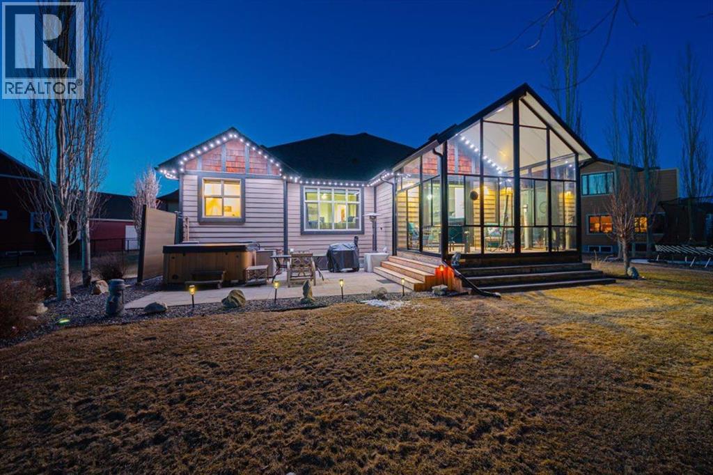 115 Montclair Place, Rural Rocky View County, Alberta  T4C 0A7 - Photo 35 - A2299384