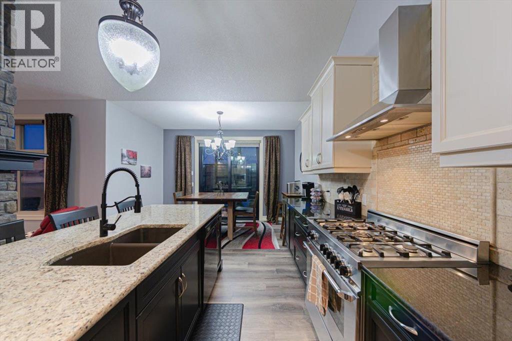 115 Montclair Place, Rural Rocky View County, Alberta  T4C 0A7 - Photo 15 - A2299384