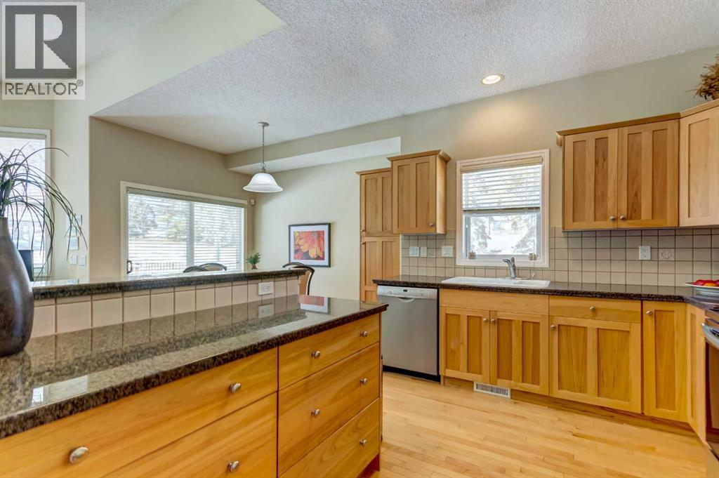 8 Straddock Villas SW, Calgary, Alberta  T3H 5C7 - Photo 14 - A2300354