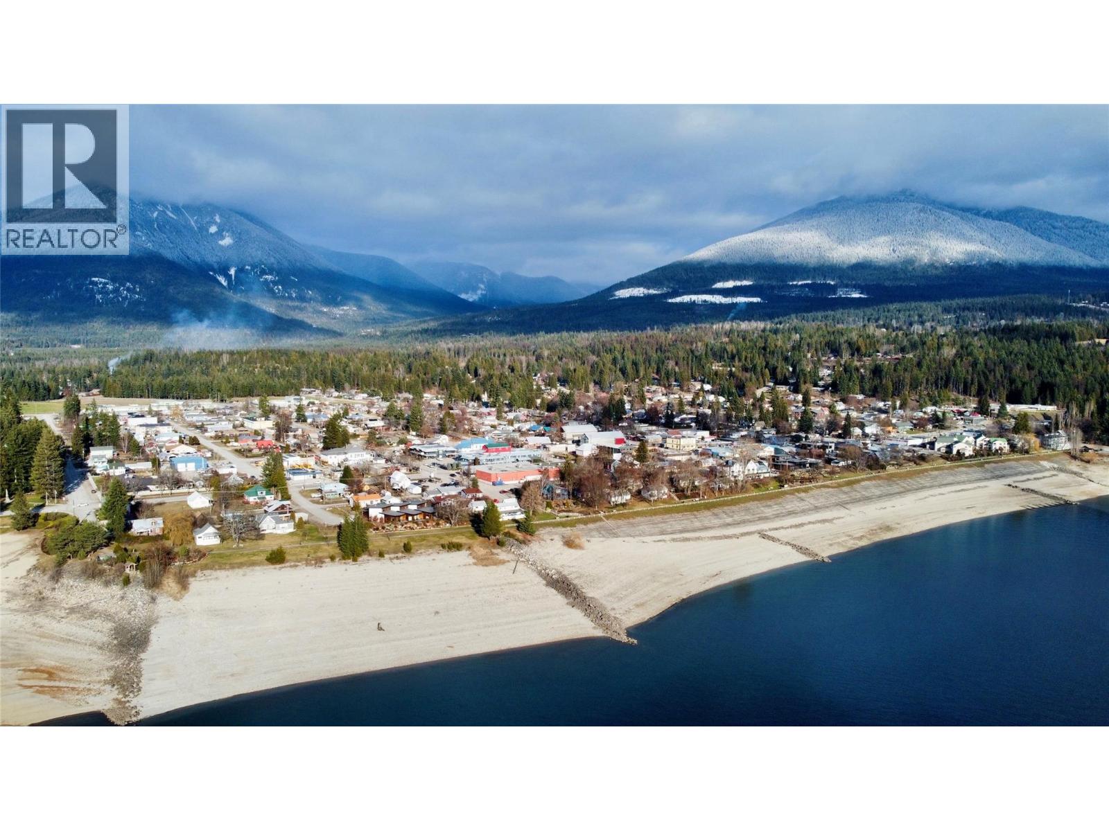 203 7th Avenue, Nakusp, British Columbia  V0G 1R0 - Photo 51 - 10373908