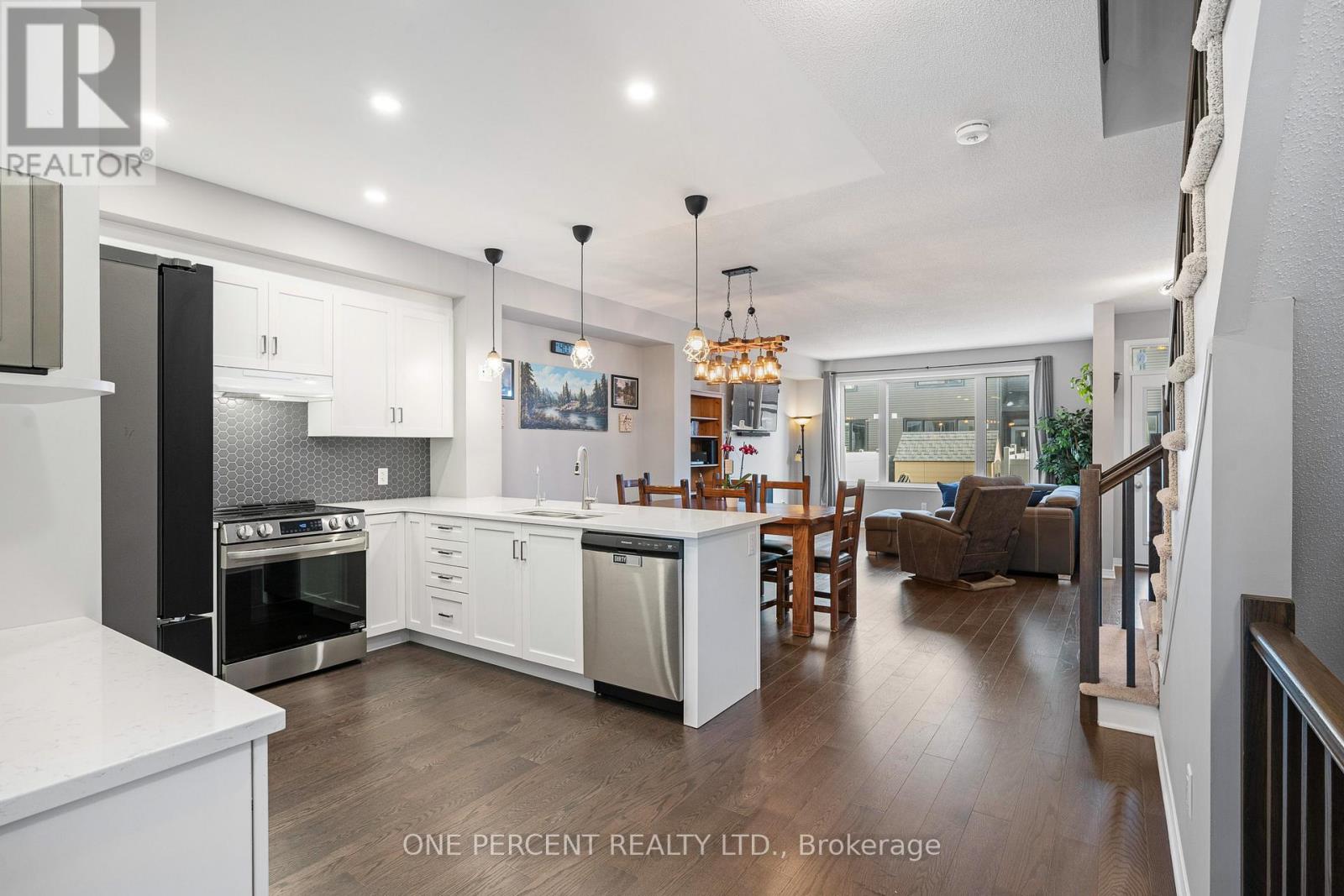 910 Paseana Place, Ottawa, Ontario  K2V 0P4 - Photo 5 - X12987462