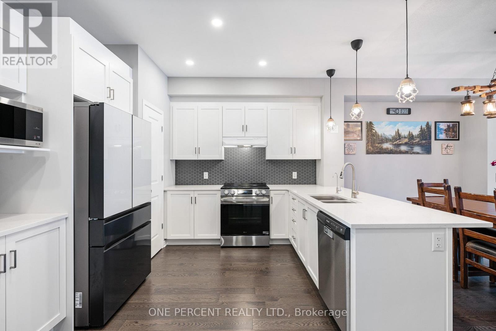 910 Paseana Place, Ottawa, Ontario  K2V 0P4 - Photo 6 - X12987462