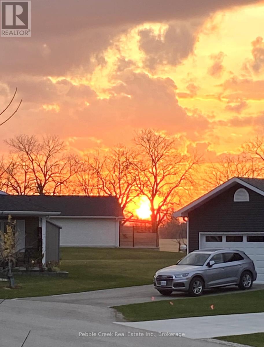 16 Sweet Water Drive S, Ashfield-Colborne-Wawanosh, Ontario  N7A 0B9 - Photo 37 - X12816780
