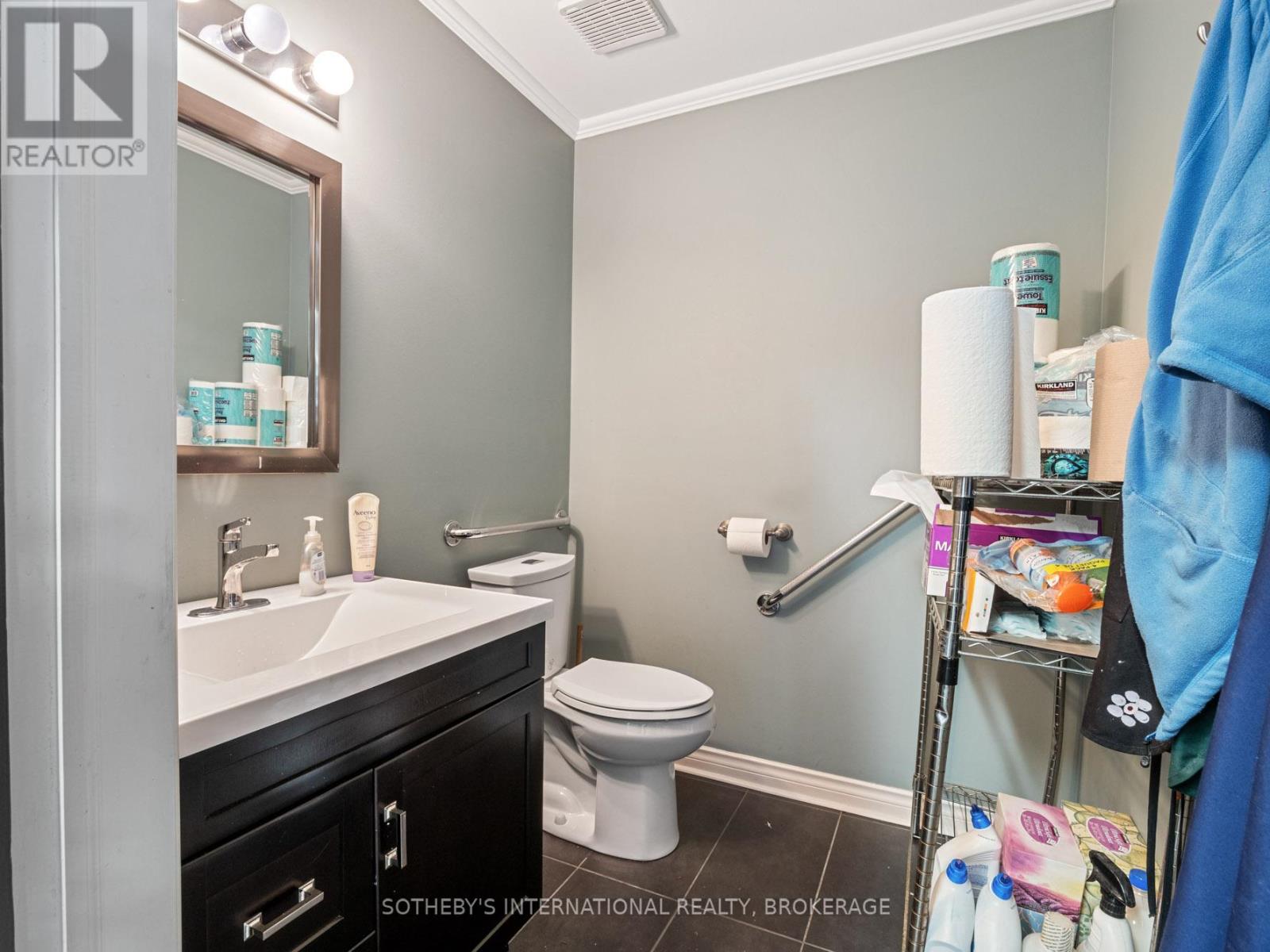 117 Lakeport Road, St. Catharines, Ontario  L2N 4R2 - Photo 10 - X12987448