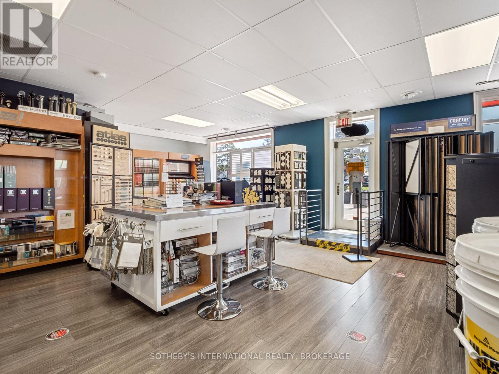 117 Lakeport Road, St. Catharines, Ontario  L2N 4R2 - Photo 3 - X12987448