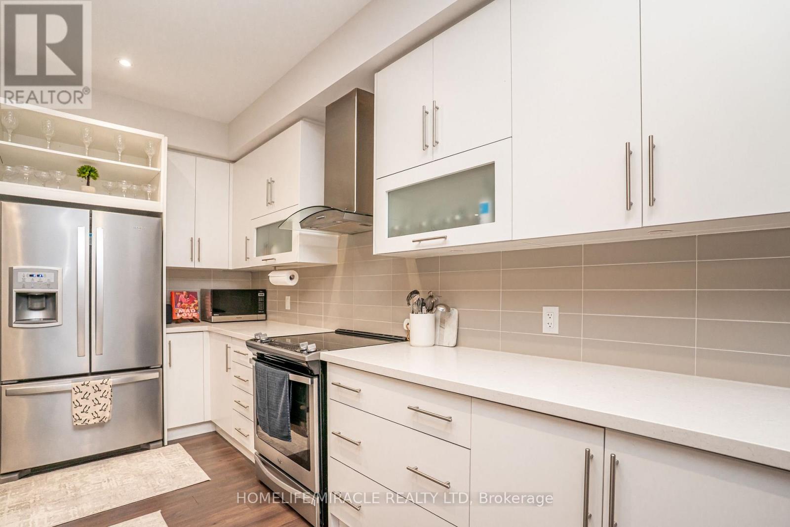 136 - 58 Donald Fleming Way, Whitby, Ontario  L1R 0N8 - Photo 11 - E12987474