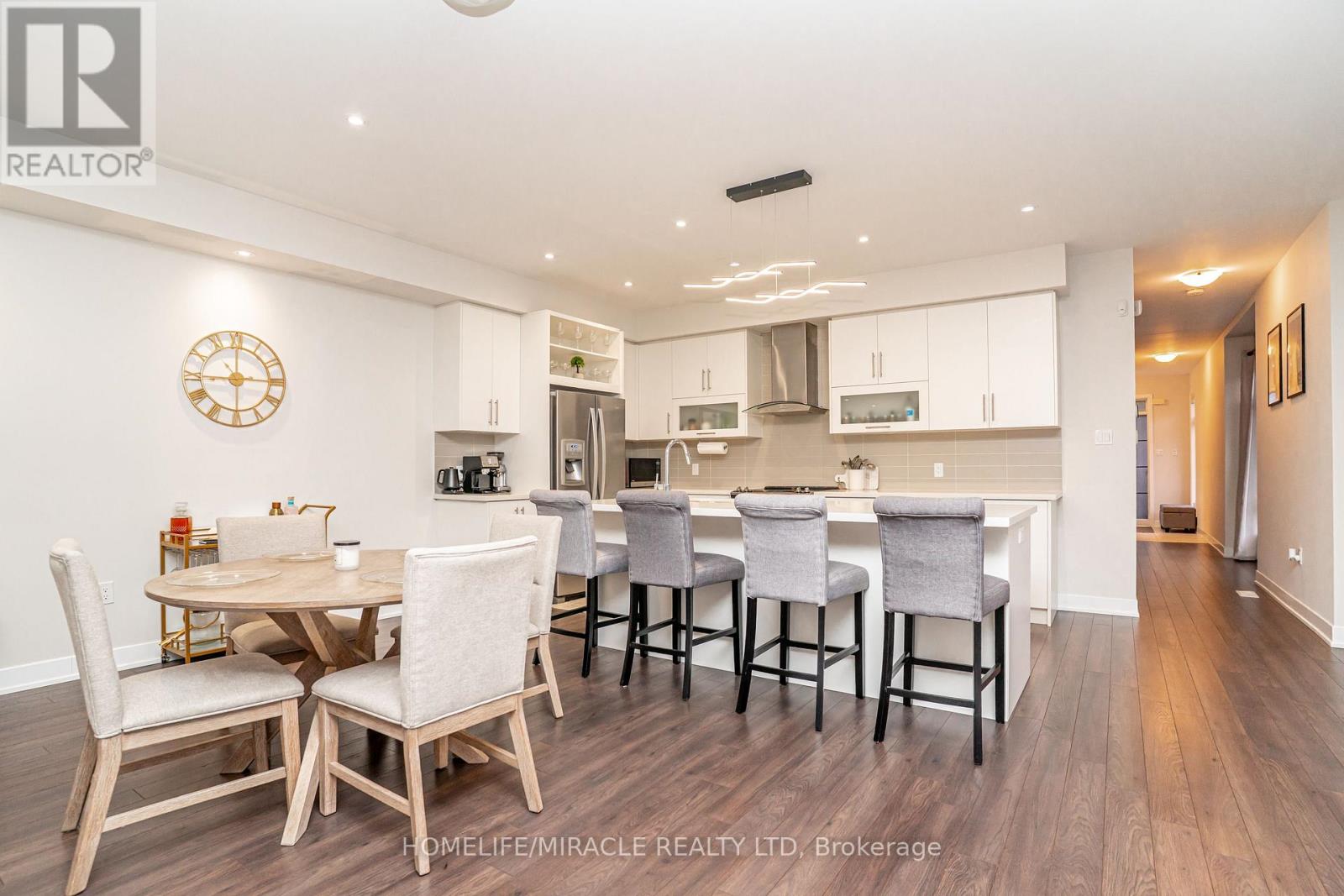 136 - 58 Donald Fleming Way, Whitby, Ontario  L1R 0N8 - Photo 14 - E12987474