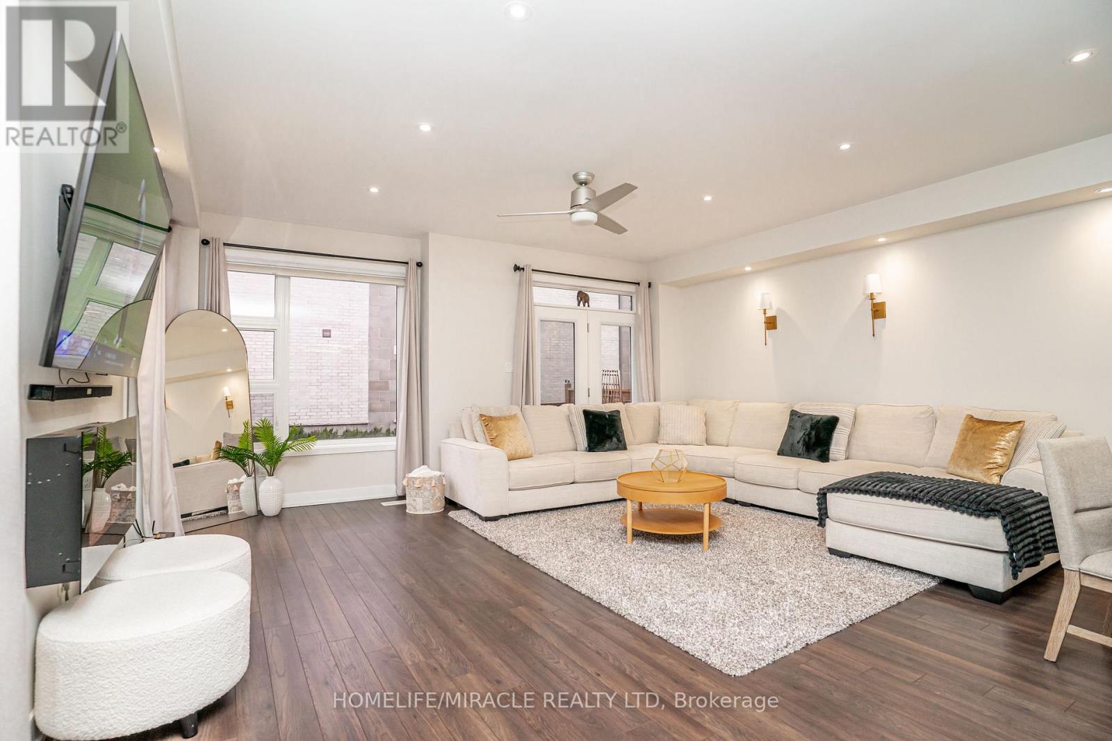 136 - 58 Donald Fleming Way, Whitby, Ontario  L1R 0N8 - Photo 16 - E12987474