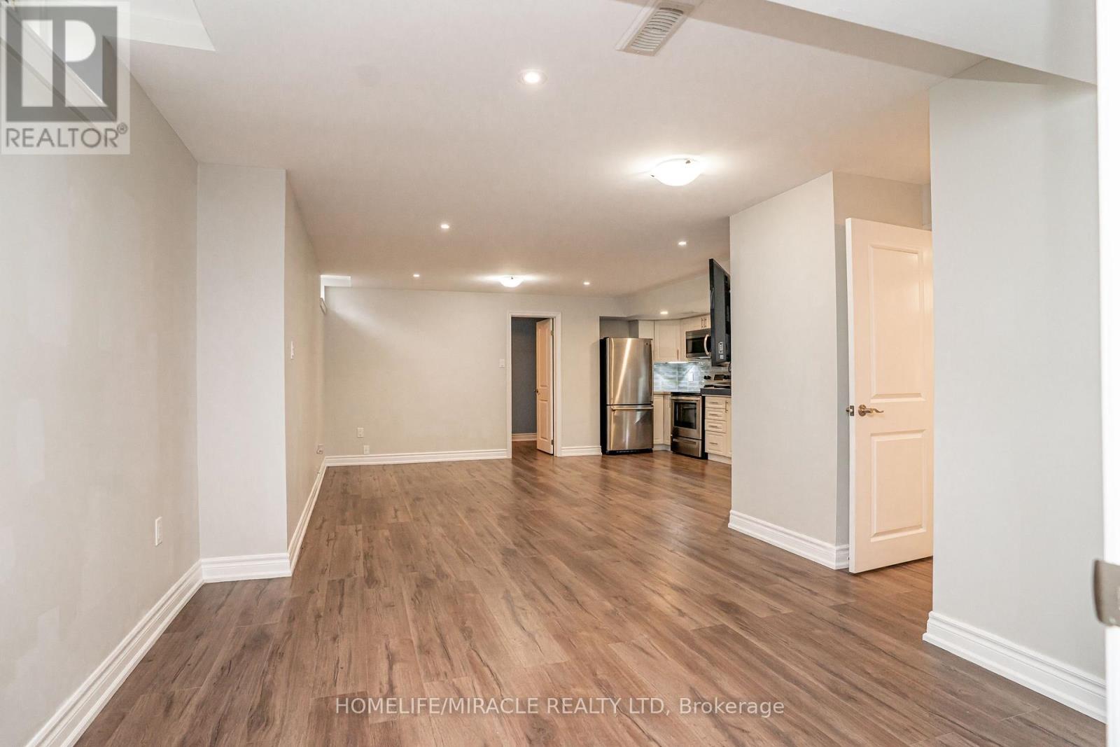 136 - 58 Donald Fleming Way, Whitby, Ontario  L1R 0N8 - Photo 37 - E12987474