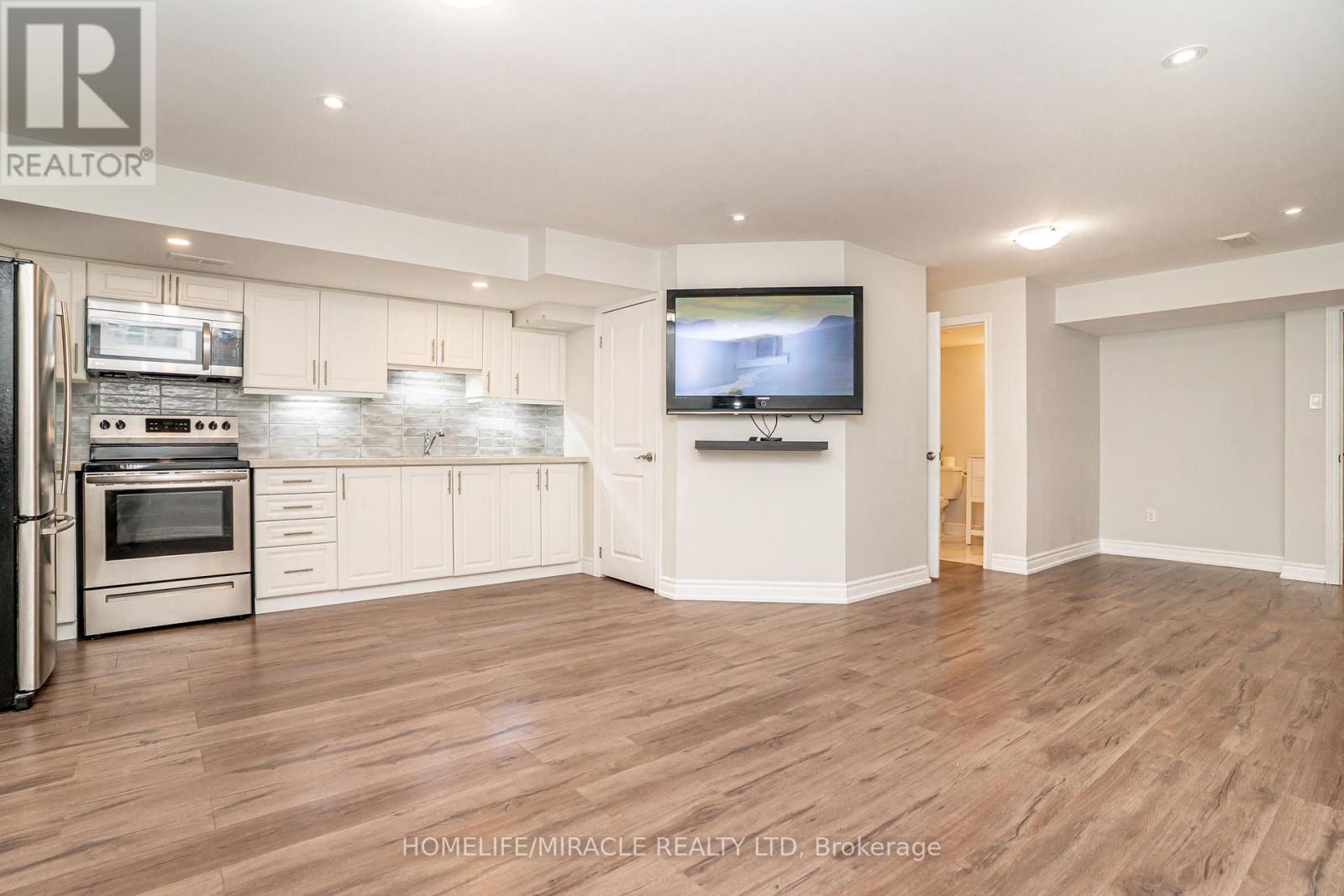 136 - 58 Donald Fleming Way, Whitby, Ontario  L1R 0N8 - Photo 38 - E12987474