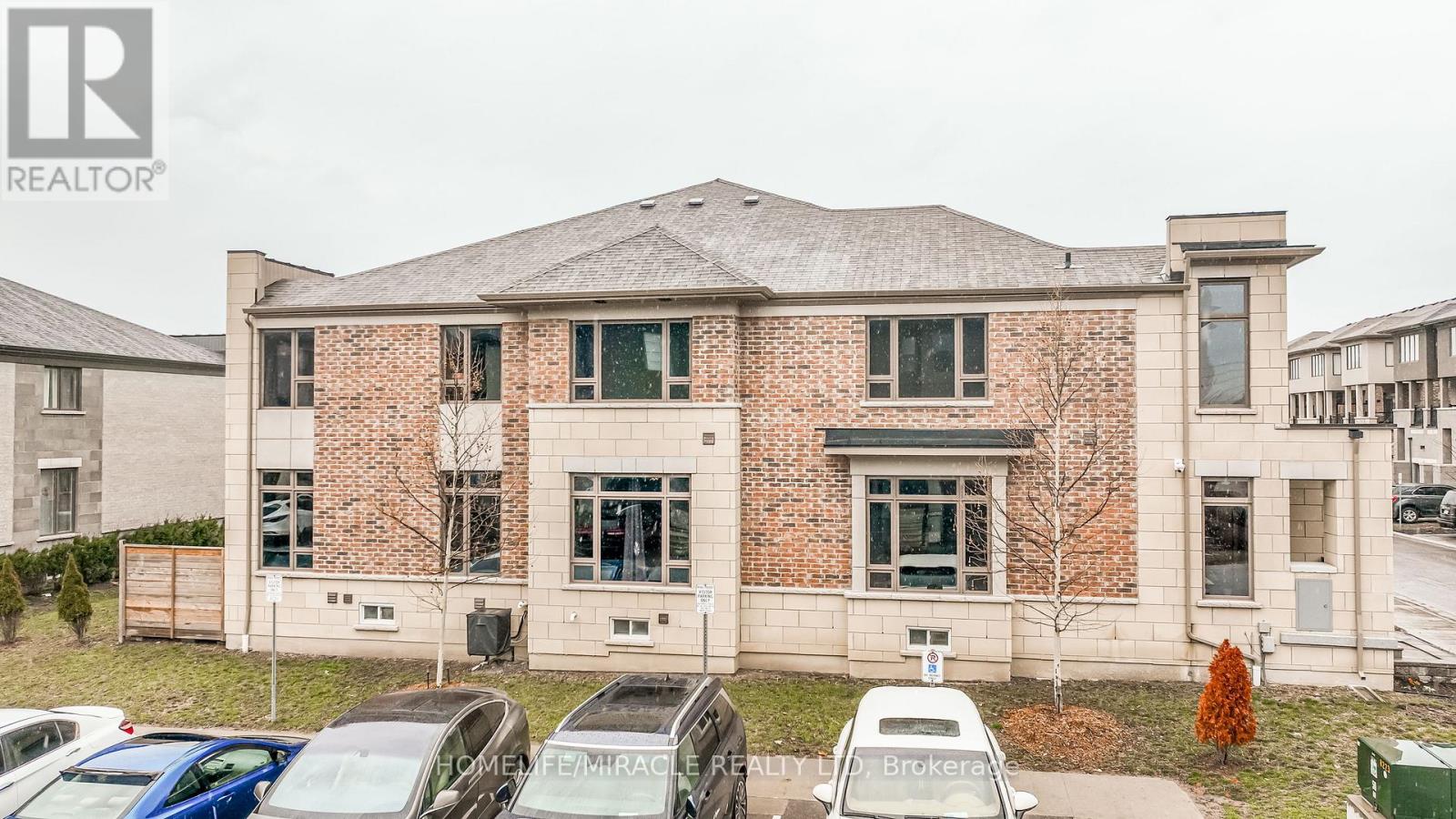 136 - 58 Donald Fleming Way, Whitby, Ontario  L1R 0N8 - Photo 4 - E12987474