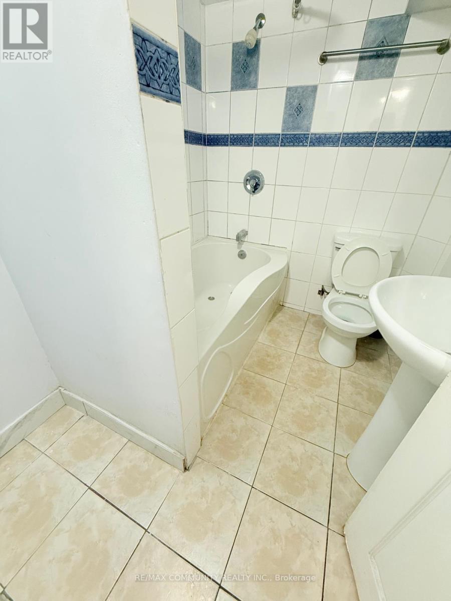 Lower - 21 Miramar Crescent, Toronto, Ontario  M1J 1R3 - Photo 6 - E12987484