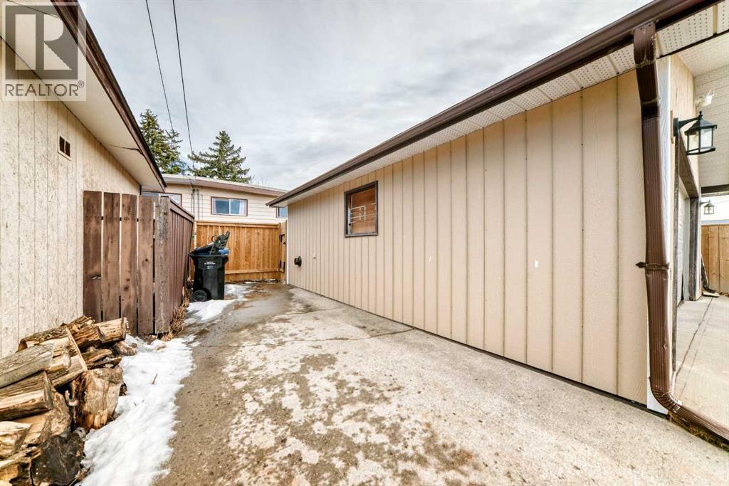 52a Queen Alexandra Close Se, Calgary, Alberta  T2J 3P8 - Photo 41 - A2286786