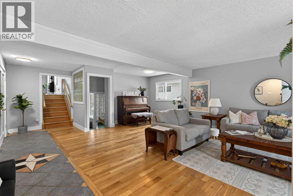 64 Foxwell Road Se, Calgary, Alberta  T2H 1A3 - Photo 4 - A2292005