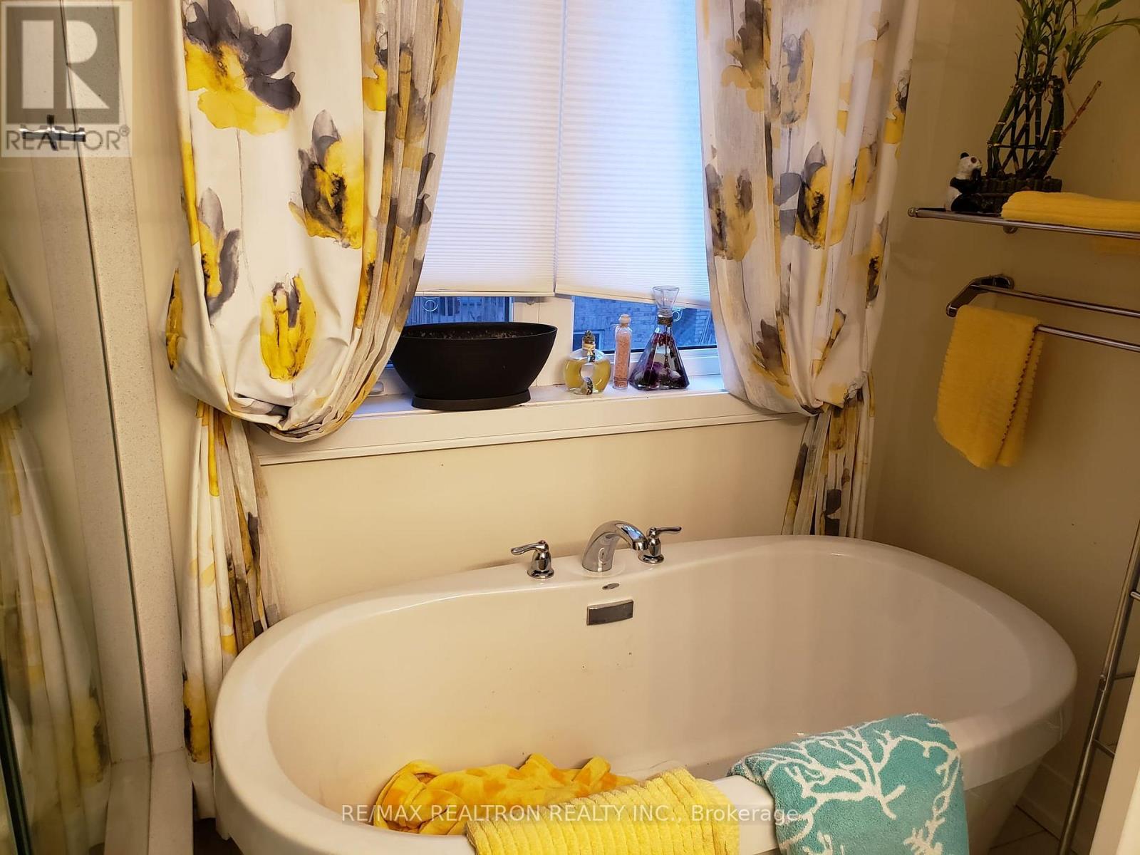 78 Ben Sinclair Avenue, East Gwillimbury, Ontario  L0G 1R0 - Photo 21 - N12987496