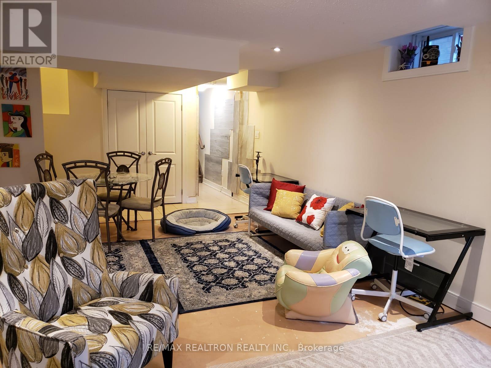 78 Ben Sinclair Avenue, East Gwillimbury, Ontario  L0G 1R0 - Photo 37 - N12987496