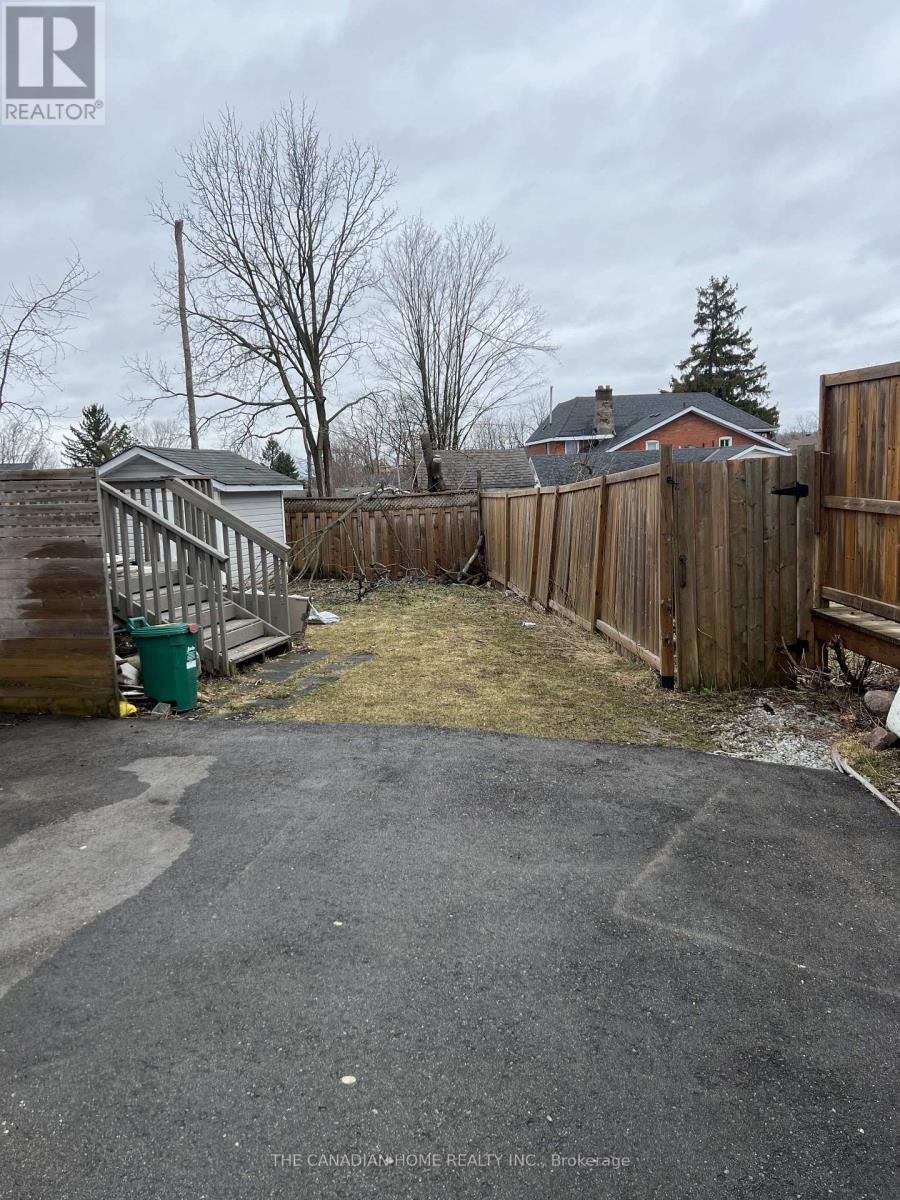 108 Mulcaster Street, Barrie, Ontario  L4M 3M6 - Photo 10 - S12987480