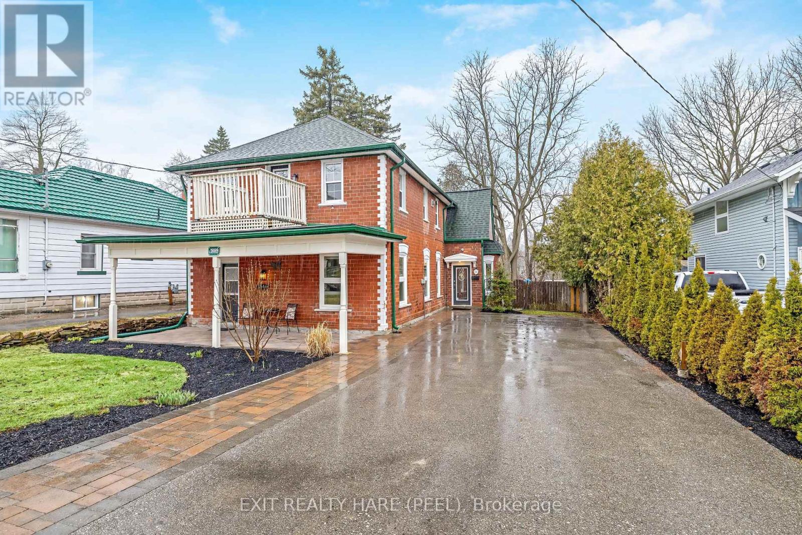 31 Brock St Hill, Halton Hills, Ontario  L7J 1N3 - Photo 3 - W12987458