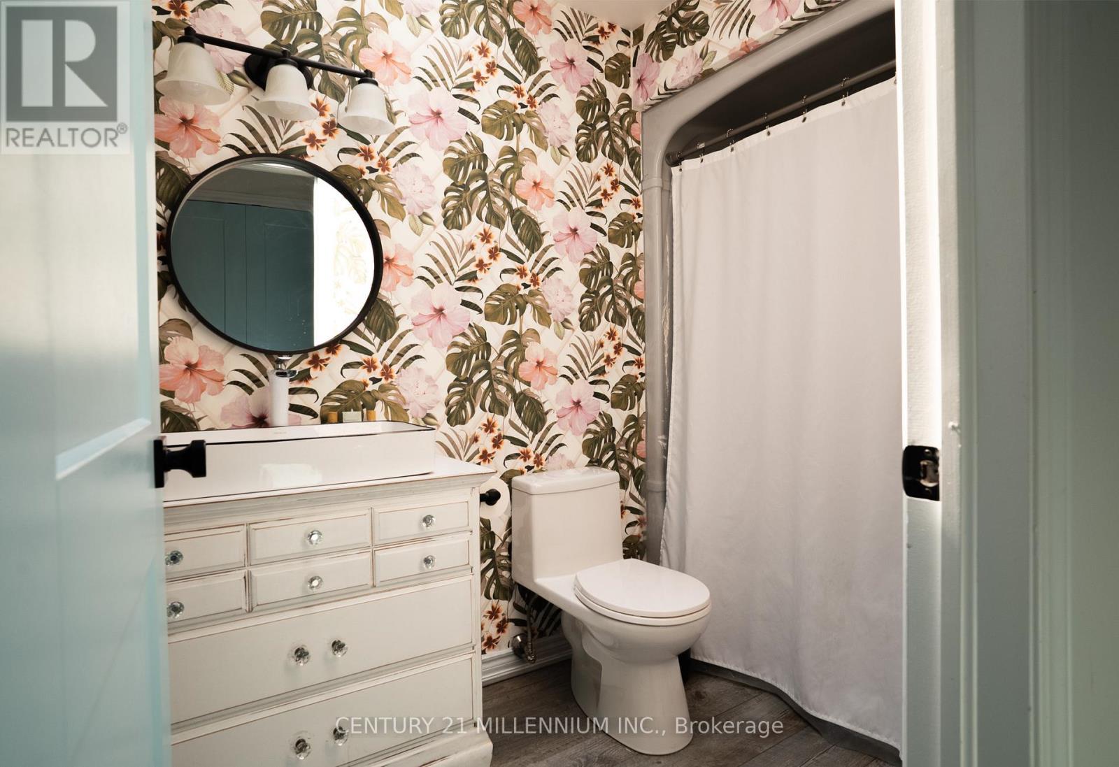 17 Ross Street, Norfolk, Ontario  N0E 1Y0 - Photo 16 - X12987470