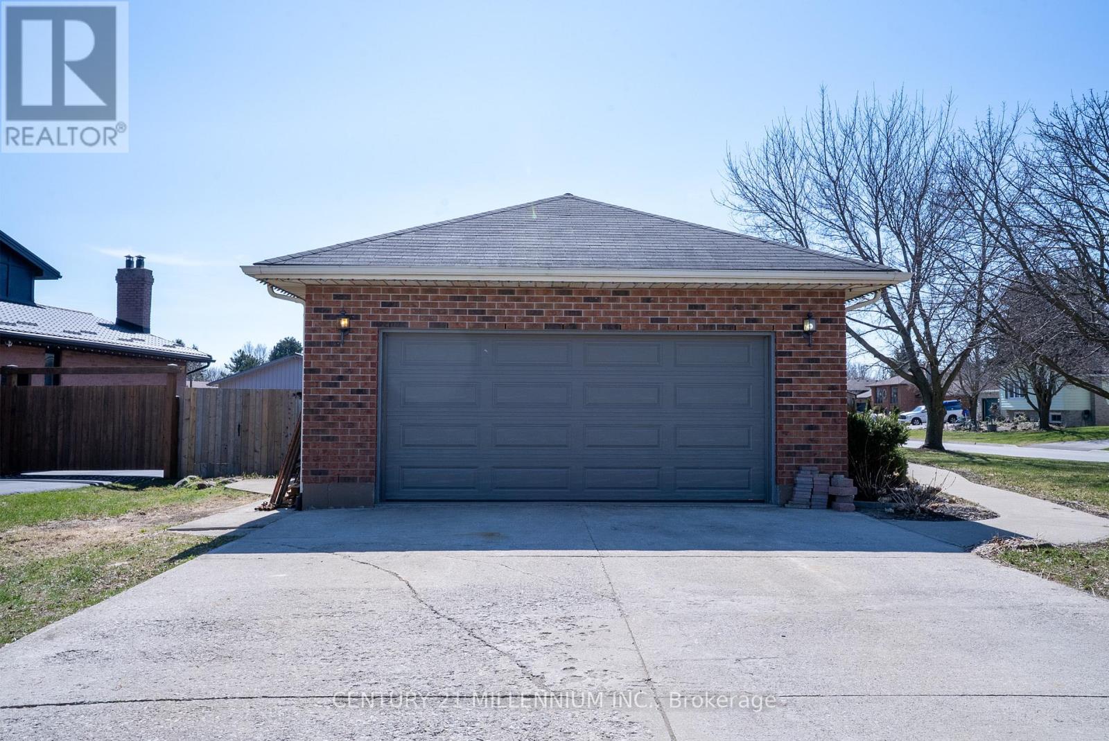 17 Ross Street, Norfolk, Ontario  N0E 1Y0 - Photo 2 - X12987470