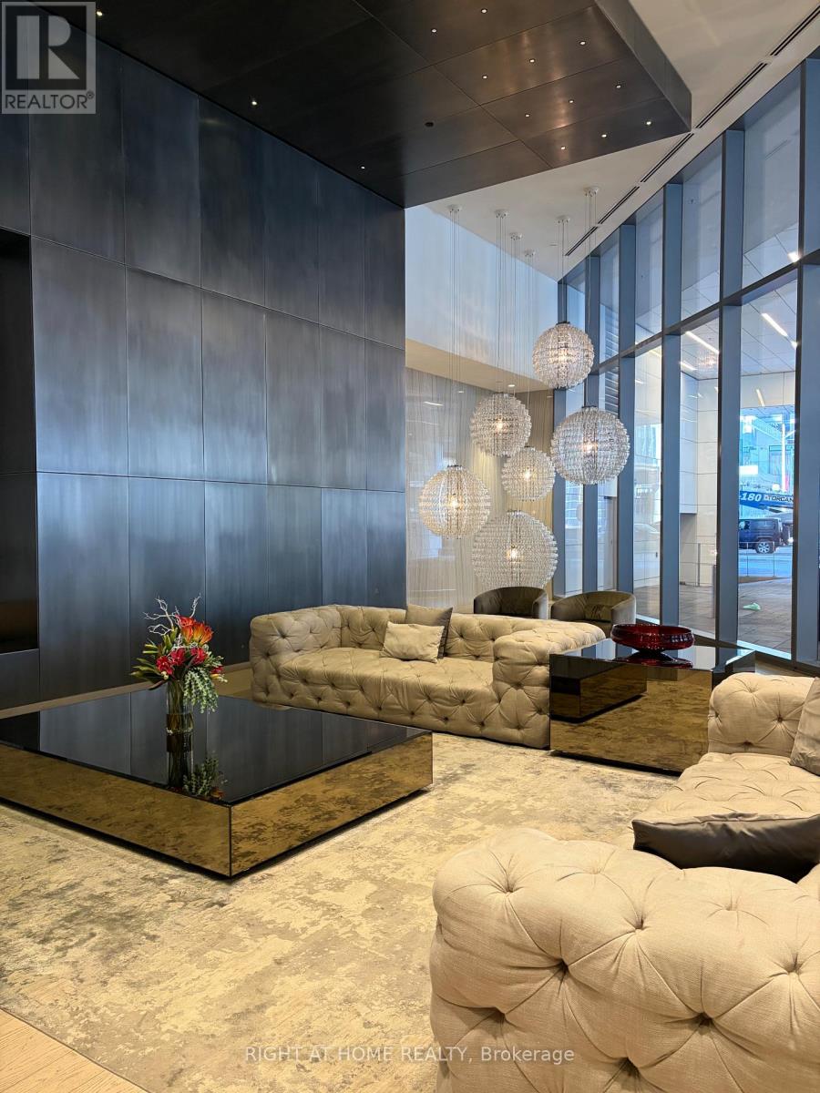 5605 - 88 Harbour Street, Toronto, Ontario M5J 0C3 - Photo 3 - C12986086